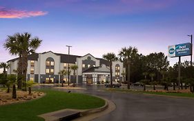 Best Western Bradbury Inn & Suites